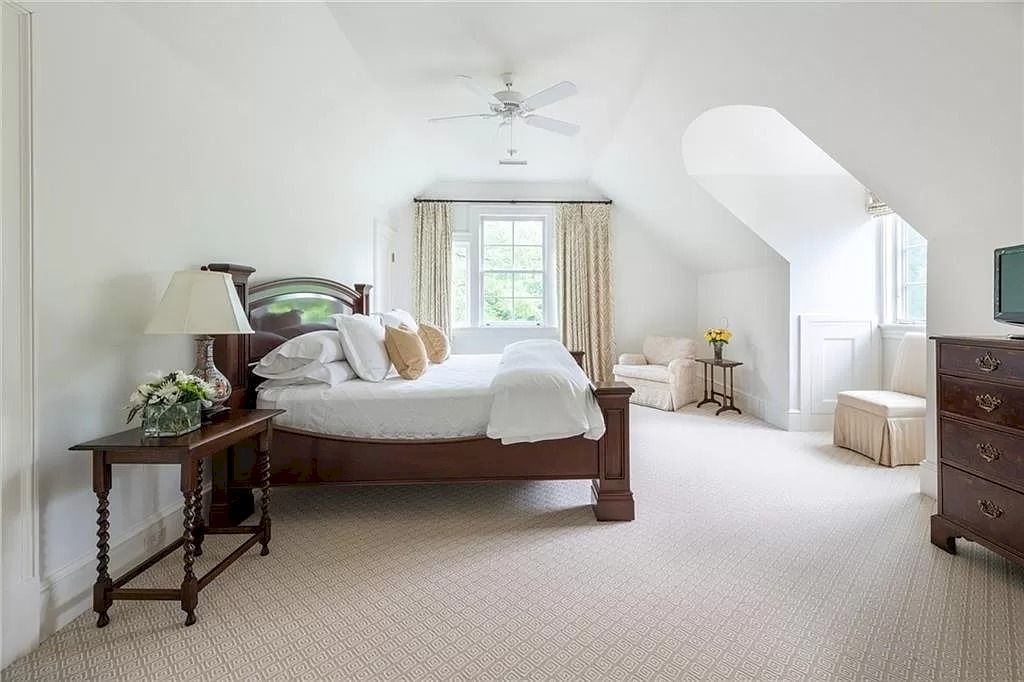 The Elegant Custom Built Home is a luxurious home now available for sale. This home located at 6531 Athletic Club Dr, Flowery Branch, Georgia; offering 06 bedrooms and 12 bathrooms with 17,700 square feet of living spaces.