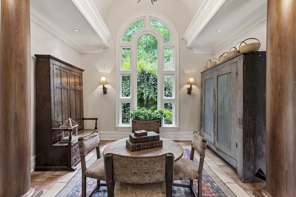 The Tennessee Home is a luxurious home now available for sale. This home located at 1358 Page Rd, Nashville, Tennessee; offering 06 bedrooms and 11 bathrooms with 20,533 square feet of living spaces. 