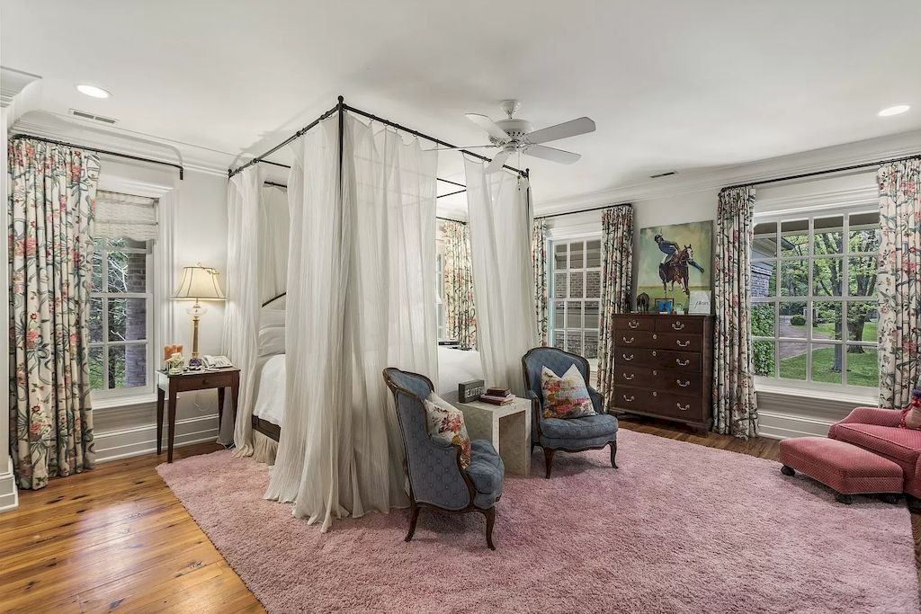The Tennessee Home is a luxurious home now available for sale. This home located at 1358 Page Rd, Nashville, Tennessee; offering 06 bedrooms and 11 bathrooms with 20,533 square feet of living spaces. 