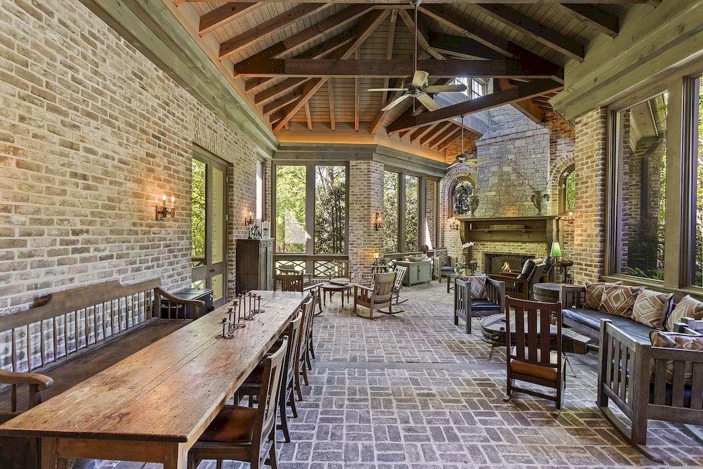 The Tennessee Home is a luxurious home now available for sale. This home located at 1358 Page Rd, Nashville, Tennessee; offering 06 bedrooms and 11 bathrooms with 20,533 square feet of living spaces. 