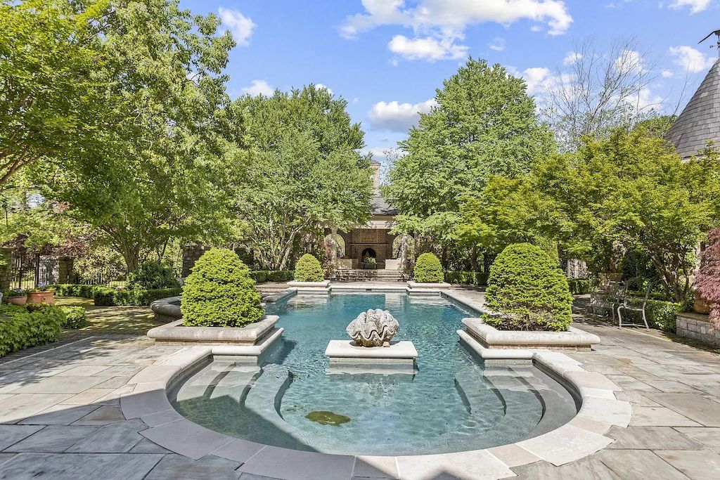 The Tennessee Home is a luxurious home now available for sale. This home located at 1358 Page Rd, Nashville, Tennessee; offering 06 bedrooms and 11 bathrooms with 20,533 square feet of living spaces. 