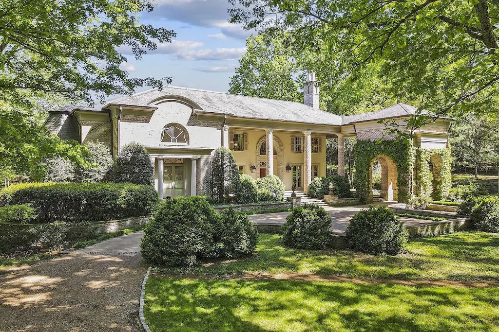The Tennessee Home is a luxurious home now available for sale. This home located at 1358 Page Rd, Nashville, Tennessee; offering 06 bedrooms and 11 bathrooms with 20,533 square feet of living spaces. 