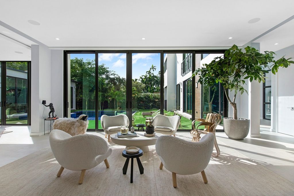 The Home in Miami is a gorgeous fully furnished new construction home in the heart of South Miami’s High Pines neighborhood now available for sale. This home located at 5470 Sunset Dr, Miami, Florida