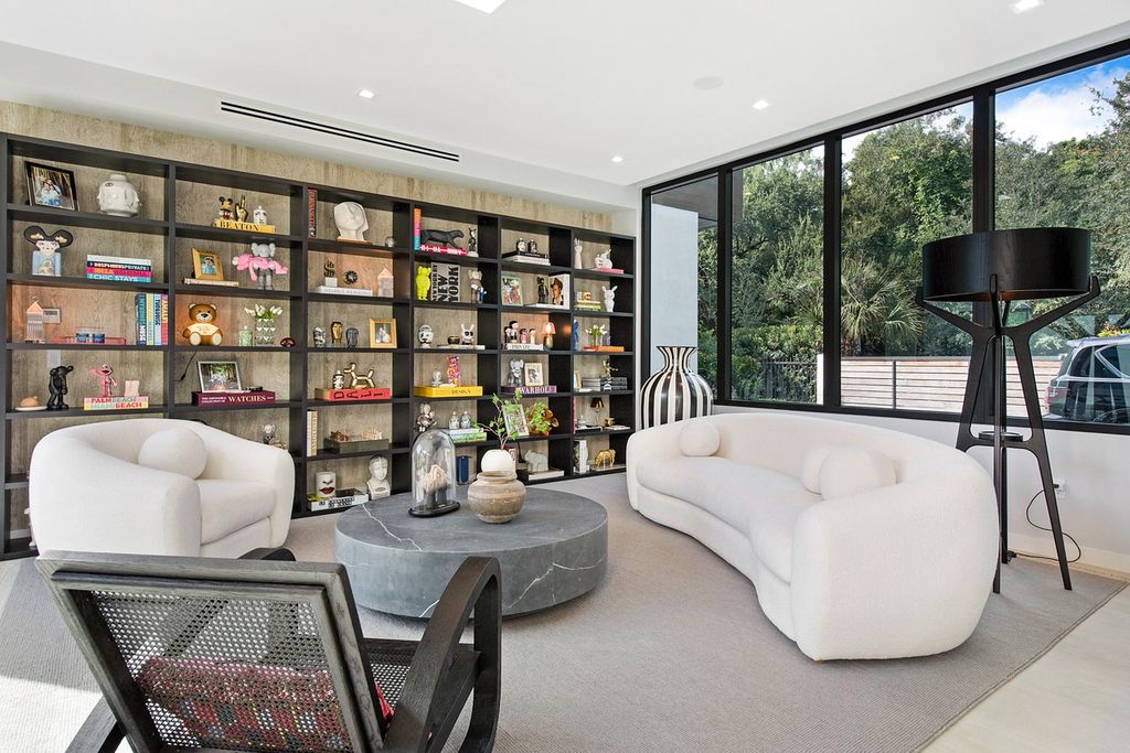 The Home in Miami is a gorgeous fully furnished new construction home in the heart of South Miami’s High Pines neighborhood now available for sale. This home located at 5470 Sunset Dr, Miami, Florida