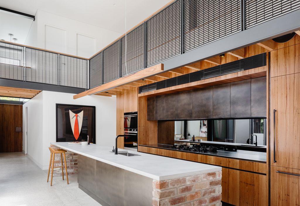 Graffiti House Converts from Warehouse into Artwork by Durack Architects 13
