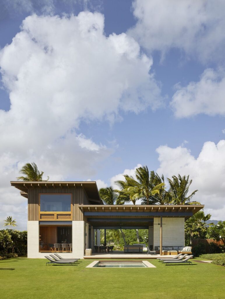 Hale Nukumoi Beach Retreat in Hawaii US by Walker Warner Architects 10