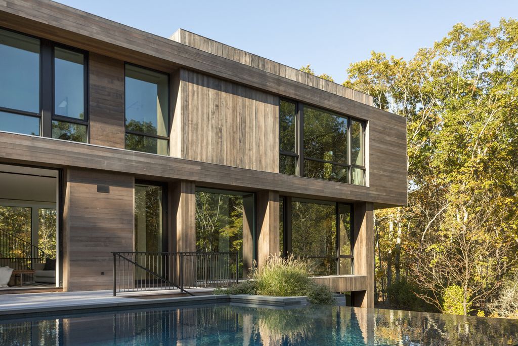 Old Sag Harbor Road a Magnificent House by Blaze Makoid Architecture 25