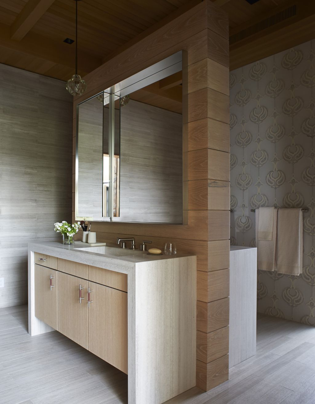 Sagaponack Compound a Nice Garden Wall by Blaze Makoid Architecture 6