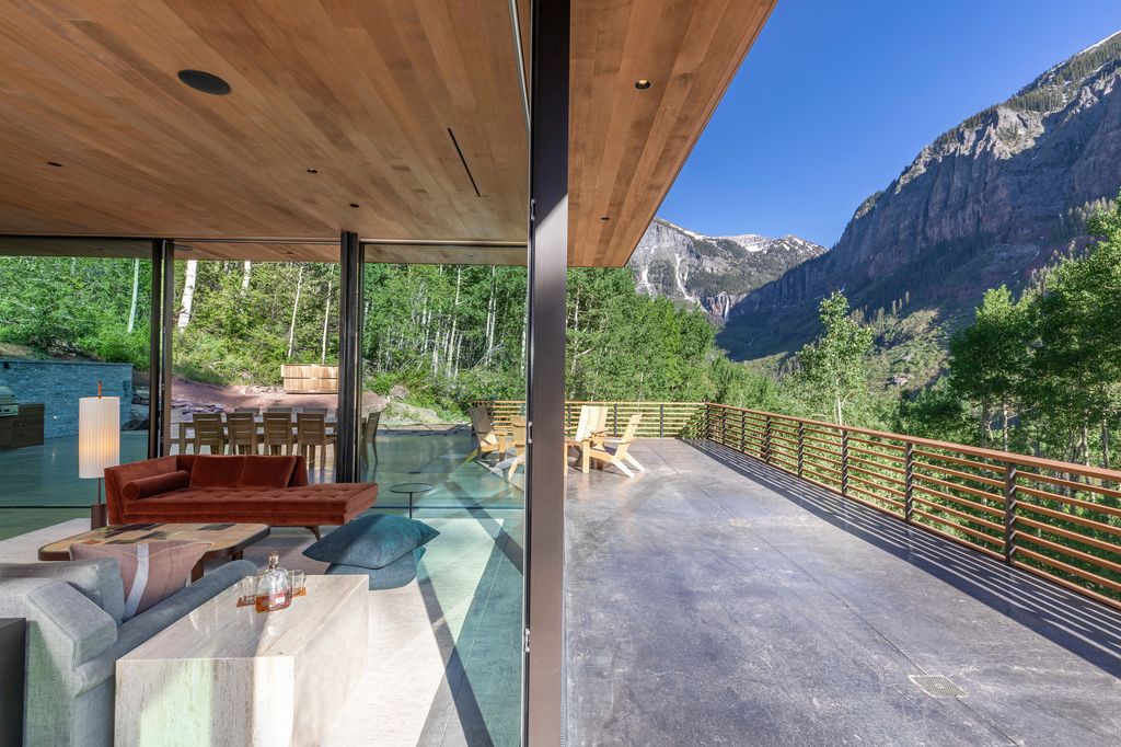 Telluride Glass House luxury home by Efficiency Lab for Architecture PLLC 13