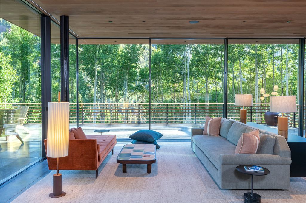 Telluride Glass House, luxury home by Efficiency Lab for Architecture PLLC