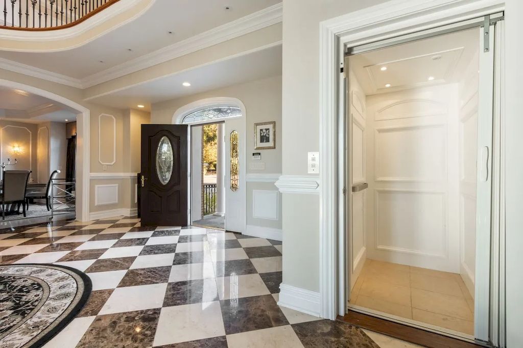 The Home in Pennsylvania is a luxurious home now available for sale. This home located at 1212 Township Line Rd, Chalfont, Pennsylvania; offering 07 bedrooms and 10 bathrooms with 12,300 square feet of living spaces.