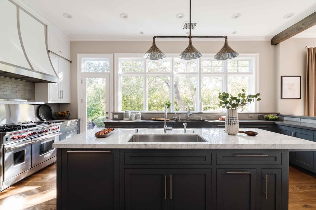 The Modern Farmhouse in Pacific Palisades blends artisanal details, top finishes, voluminous rooms, and an open concept indoor-outdoor layout now available for sale. This home located at 782 Ranch Ln, Pacific Palisades, California
