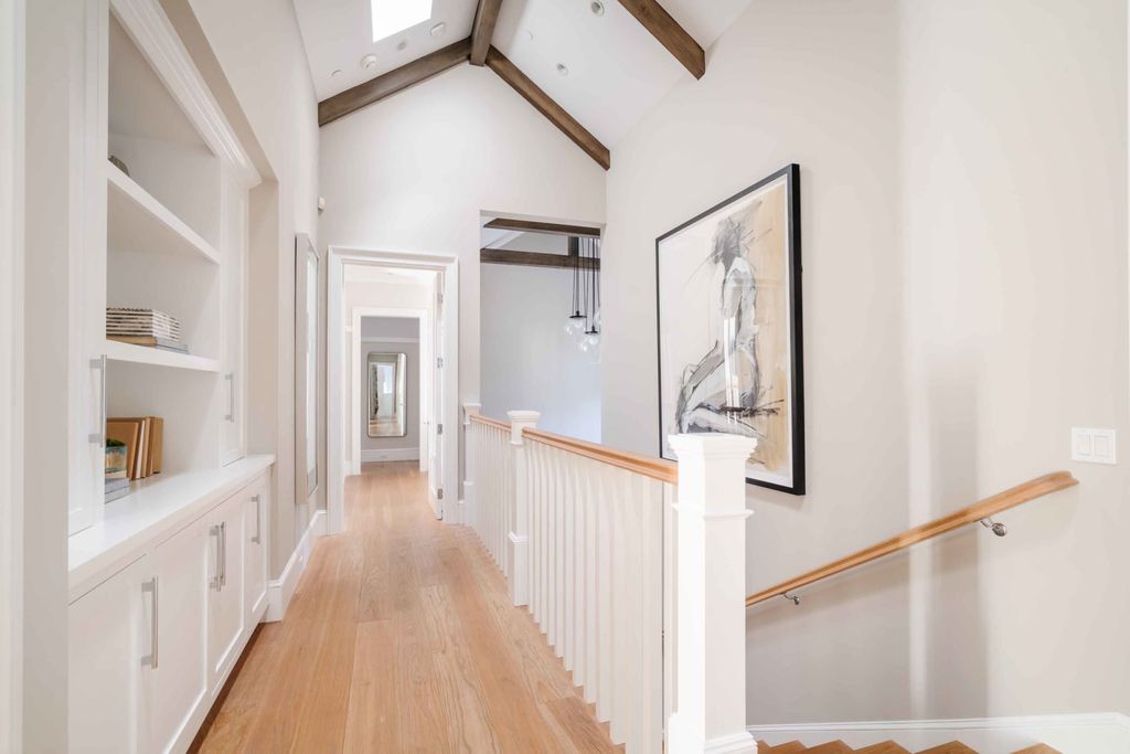 The Modern Farmhouse in Pacific Palisades blends artisanal details, top finishes, voluminous rooms, and an open concept indoor-outdoor layout now available for sale. This home located at 782 Ranch Ln, Pacific Palisades, California