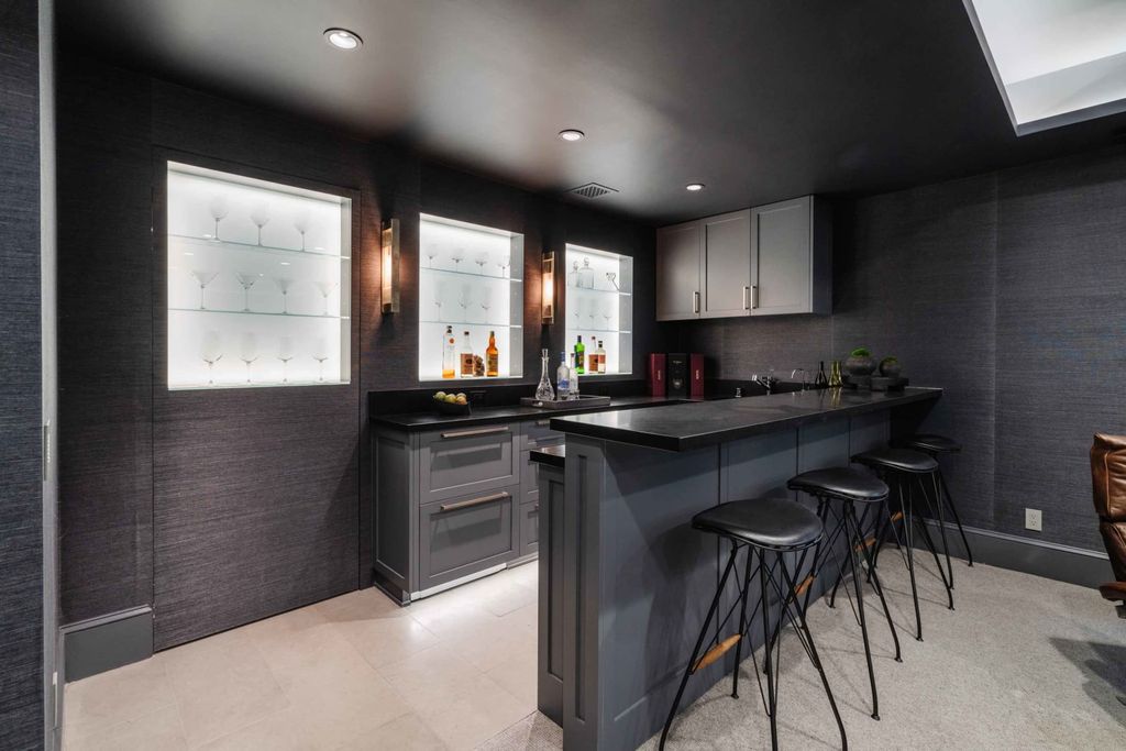 The Modern Farmhouse in Pacific Palisades blends artisanal details, top finishes, voluminous rooms, and an open concept indoor-outdoor layout now available for sale. This home located at 782 Ranch Ln, Pacific Palisades, California