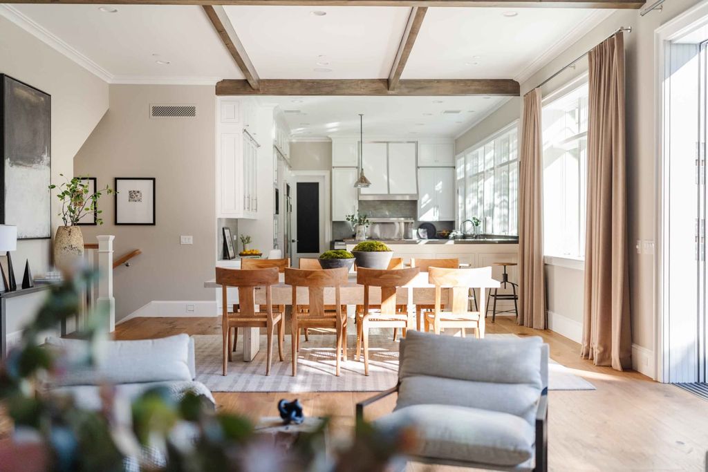 The Modern Farmhouse in Pacific Palisades blends artisanal details, top finishes, voluminous rooms, and an open concept indoor-outdoor layout now available for sale. This home located at 782 Ranch Ln, Pacific Palisades, California