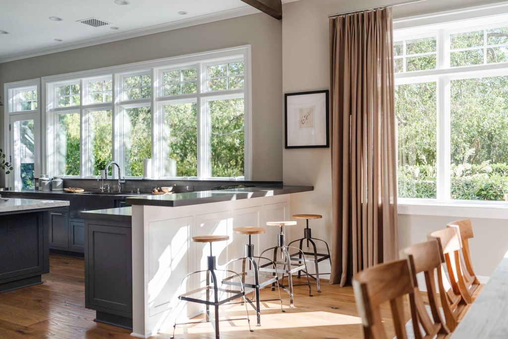 The Modern Farmhouse in Pacific Palisades blends artisanal details, top finishes, voluminous rooms, and an open concept indoor-outdoor layout now available for sale. This home located at 782 Ranch Ln, Pacific Palisades, California