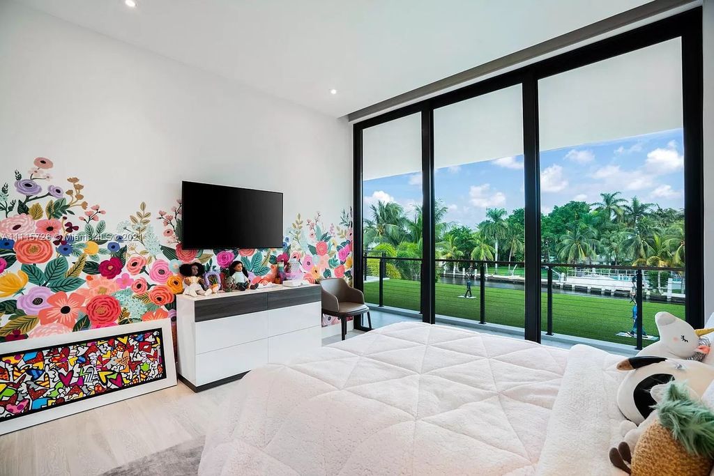 The Home in Miami is a tropical modern estate built with top level finish with breathtaking open floor plan of living spaces now available for sale. This home located at 7333 Belle Meade Blvd, Miami, Florida