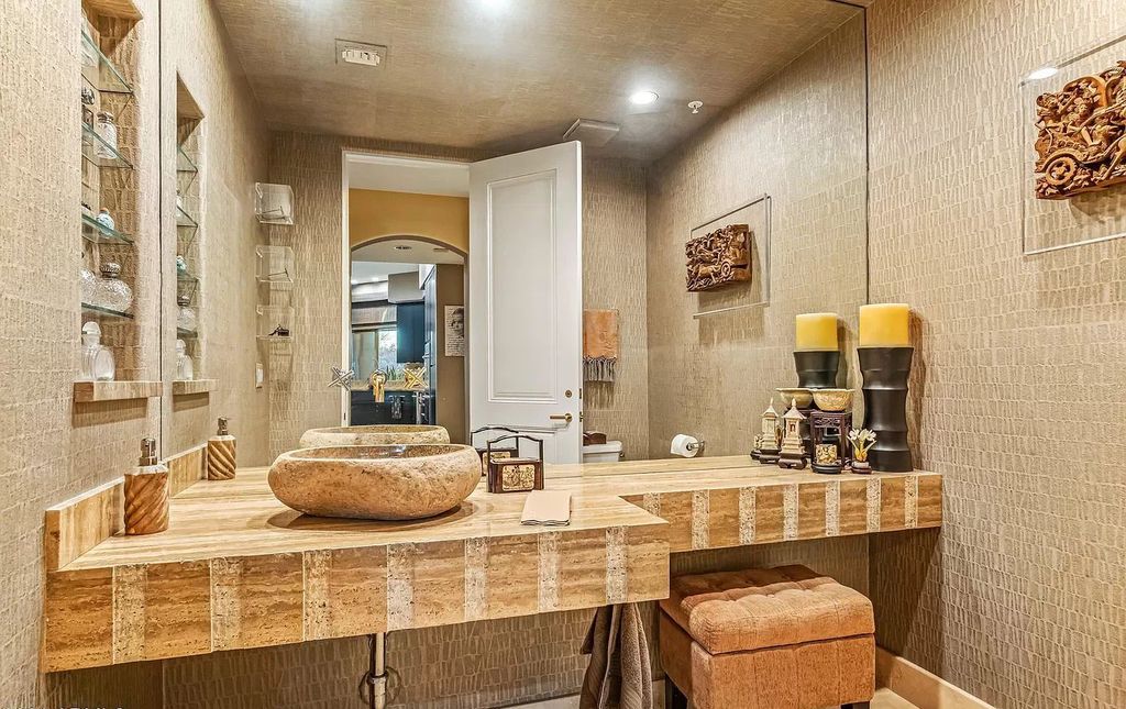 Classic Elegant Single Level Home in Scottsdale, Arizona sells for $4,900,000
