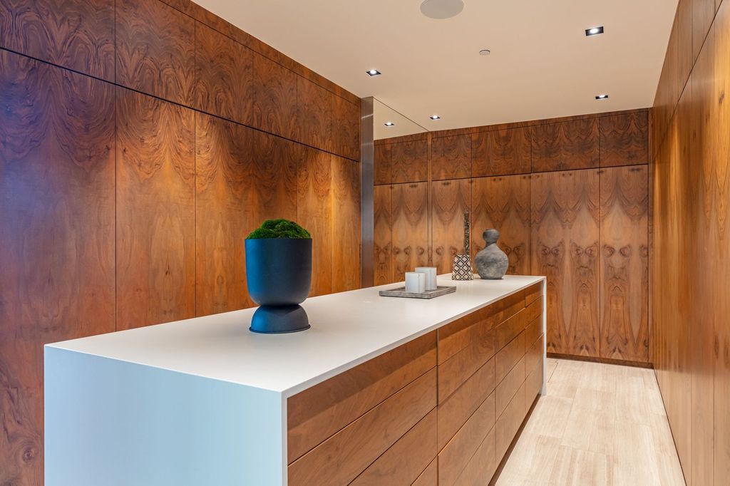 The Los Angeles Home is a hilltop sanctuary nestled on 1.5 picturesque acres perched above Laurel Canyon and built by AIA award-winning architect Hagy Belzberg now available for sale. This home located at 8520 Skyline Dr, Los Angeles, California