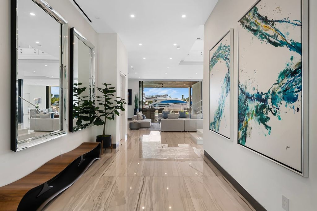 The Home in Fort Lauderdale is a A coastal turn key modern masterpiece in Harbor Beach with entertaining-ready layout now available for sale. This home located at 1425 E Lake Dr, Fort Lauderdale, Florida