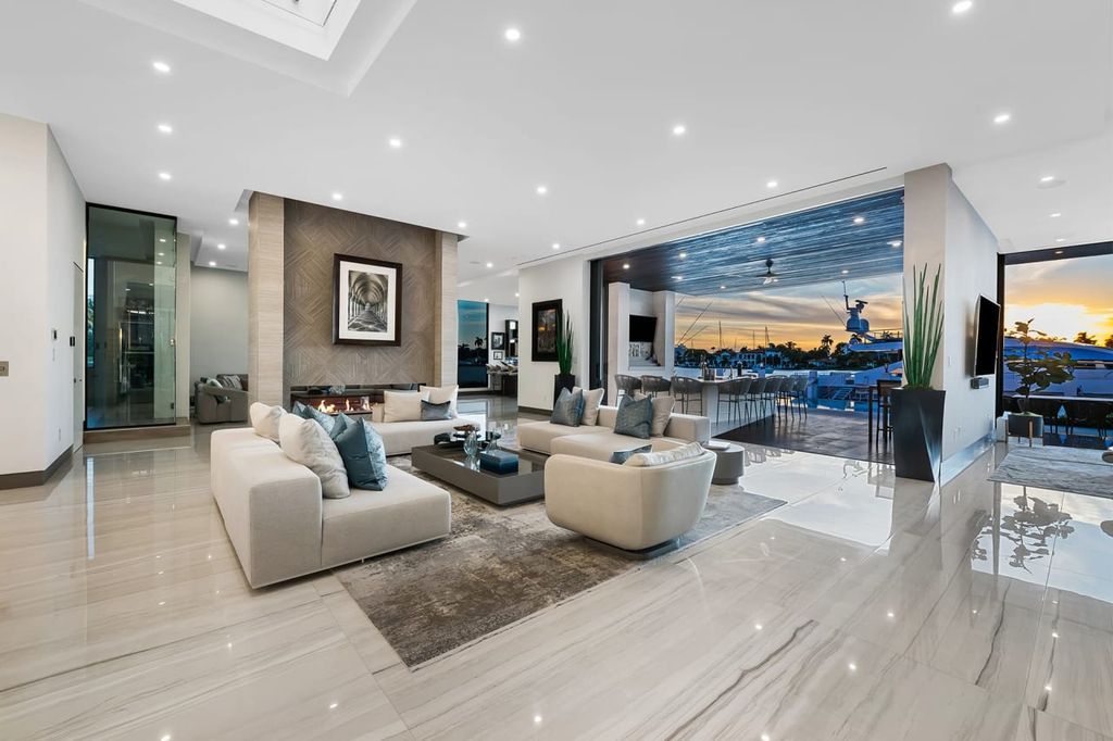 The Home in Fort Lauderdale is a A coastal turn key modern masterpiece in Harbor Beach with entertaining-ready layout now available for sale. This home located at 1425 E Lake Dr, Fort Lauderdale, Florida