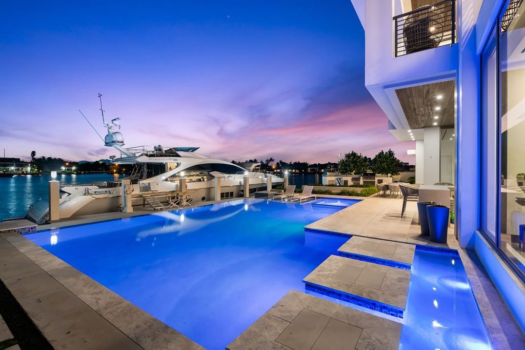 The Home in Fort Lauderdale is a A coastal turn key modern masterpiece in Harbor Beach with entertaining-ready layout now available for sale. This home located at 1425 E Lake Dr, Fort Lauderdale, Florida