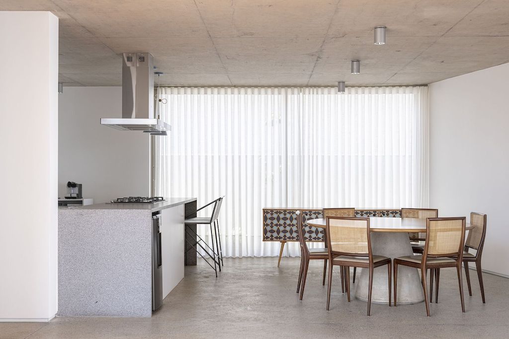 Couri House Elegant single story one by ARQBR Arquitetura e Urbanismo 17