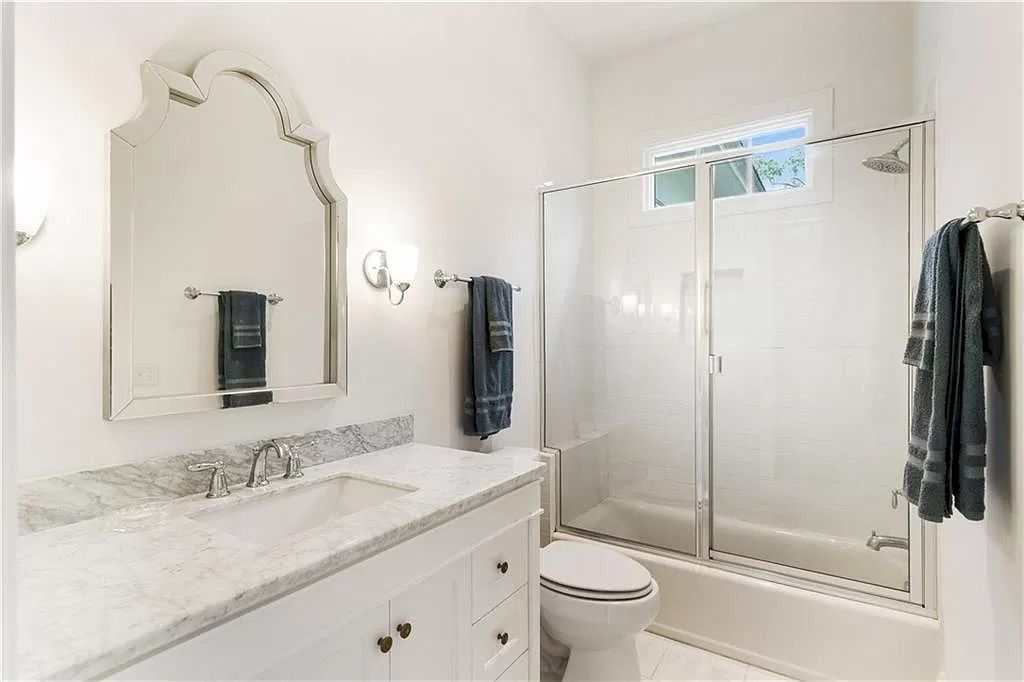 The Home in Georgia is a luxurious home which is well constructed under South Florida architecture influence now available for sale. This home located at 400 Hawkins Island Dr, Saint Simons Island, Georgia; offering 06 bedrooms and 06 bathrooms with 5,985 square feet of living spaces. 