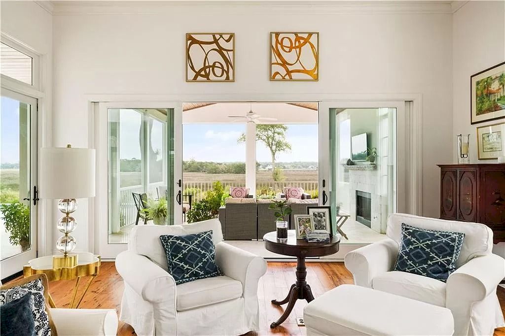 The Home in Georgia is a luxurious home which is well constructed under South Florida architecture influence now available for sale. This home located at 400 Hawkins Island Dr, Saint Simons Island, Georgia; offering 06 bedrooms and 06 bathrooms with 5,985 square feet of living spaces. 