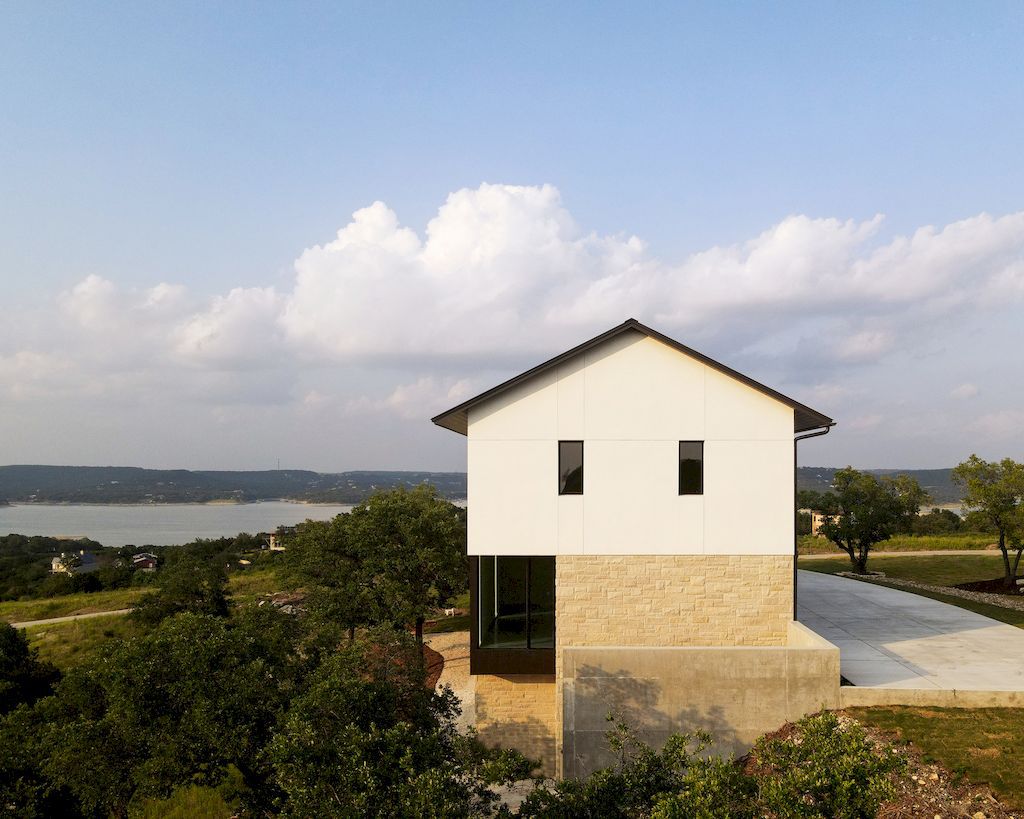 Manifold House Stunning farmhouse typology by Matt Fajkus Architecture 18