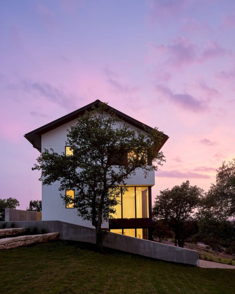 Manifold House, Stunning farmhouse typology by Matt Fajkus Architecture