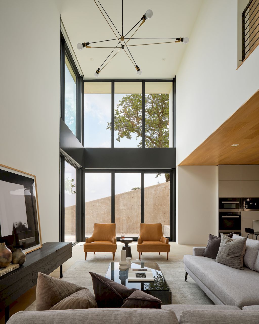 Manifold House Stunning farmhouse typology by Matt Fajkus Architecture 4