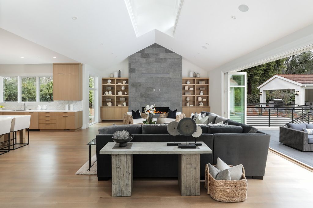 The Home in Atherton presents timeless, classic design with clean lines and sophisticated, contemporary interiors now available for sale. This home located at 289 Almendral Ave, Atherton, California