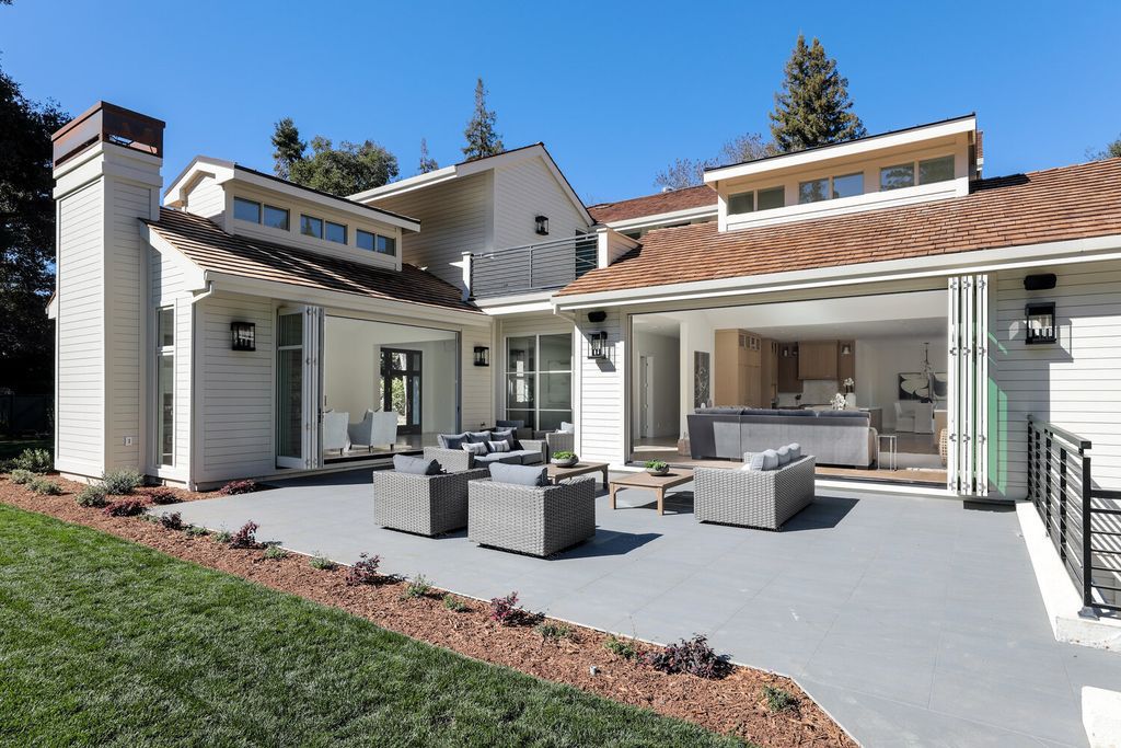 The Home in Atherton presents timeless, classic design with clean lines and sophisticated, contemporary interiors now available for sale. This home located at 289 Almendral Ave, Atherton, California