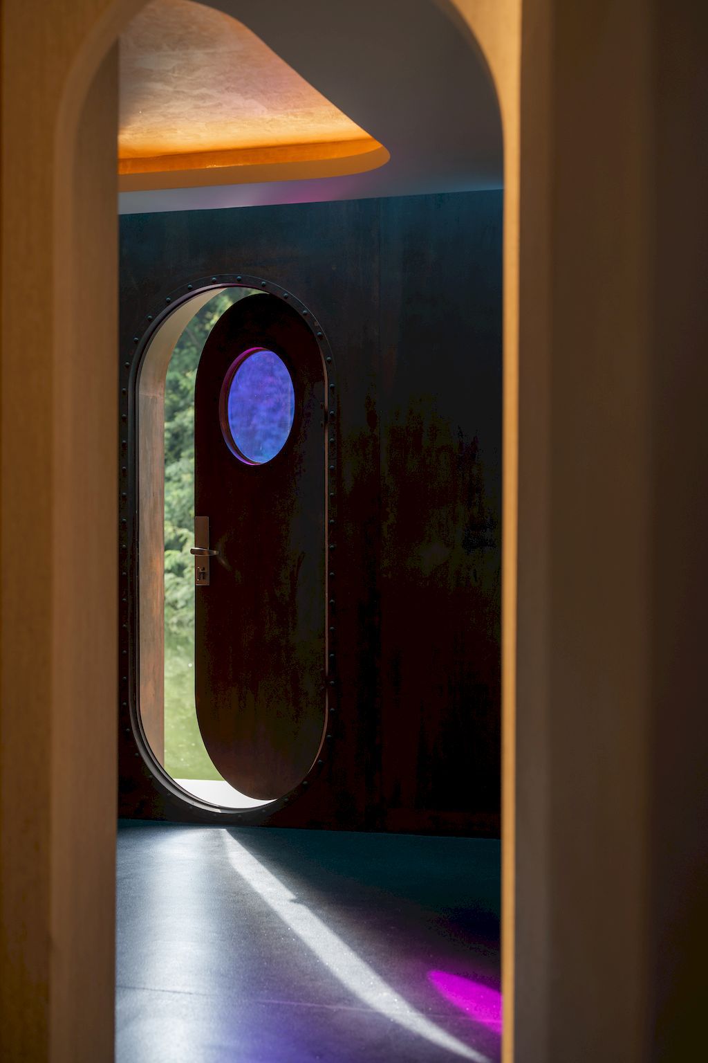 PLA2 house, a luxury raft for immersive water experience by Dersyn Studio 17 PLA2 house a luxury raft for immersive water experience by Dersyn Studio 1