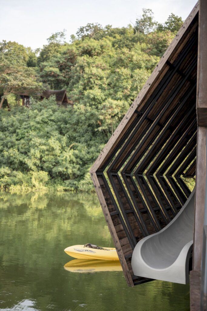 PLA2 house, a luxury raft for immersive water experience by Dersyn Studio 57 PLA2 house a luxury raft for immersive water experience by Dersyn Studio 34