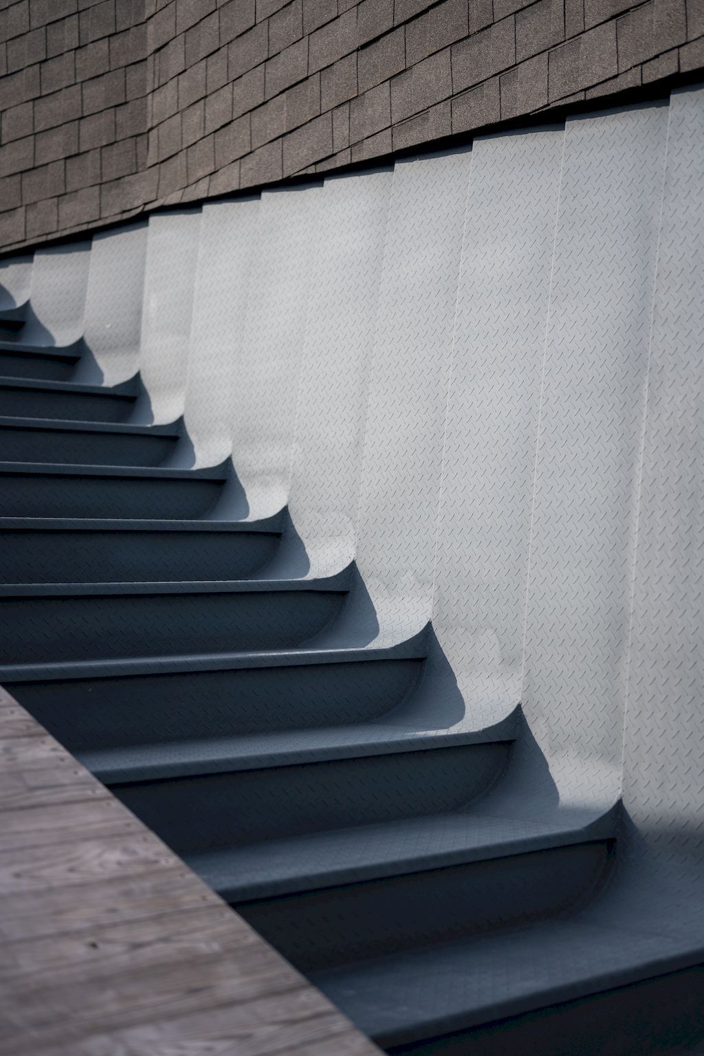 PLA2 house, a luxury raft for immersive water experience by Dersyn Studio 24 PLA2 house, a luxury raft for immersive water experience by Dersyn Studio