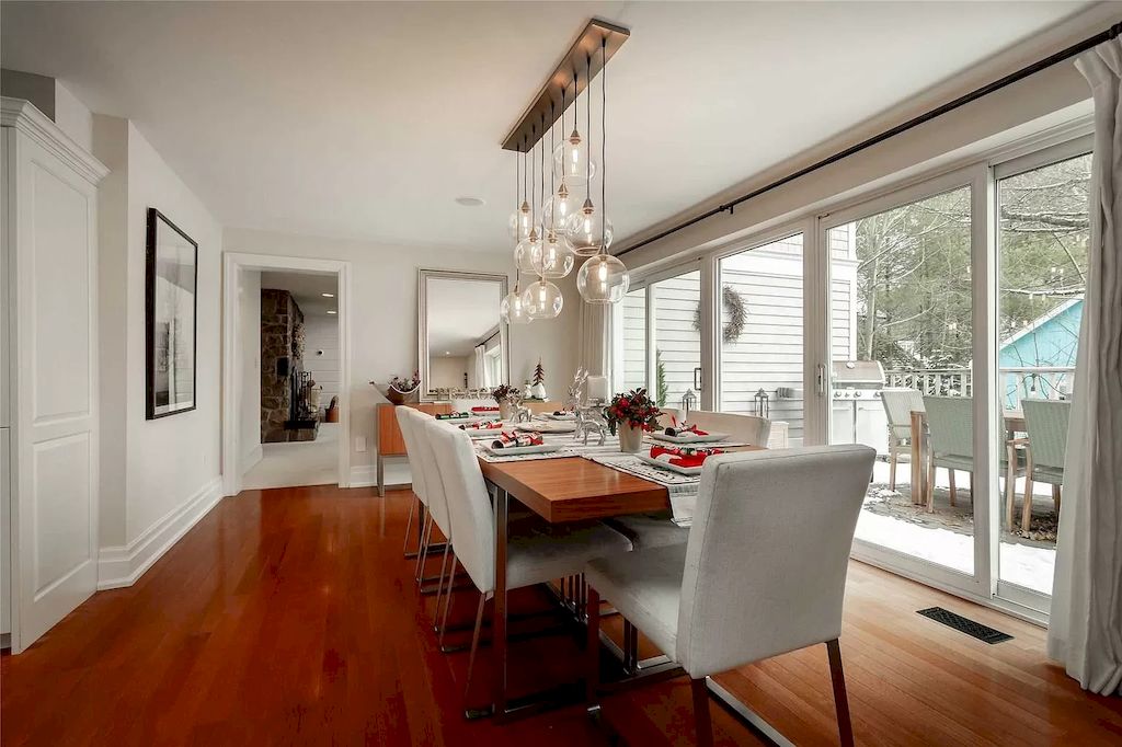 The Upgraded Multi Generational Home in Ontario is a luxurious home now available for sale. This home located at 143 Wedgewood Dr, Oakville, ON L6J 4R6, Canada