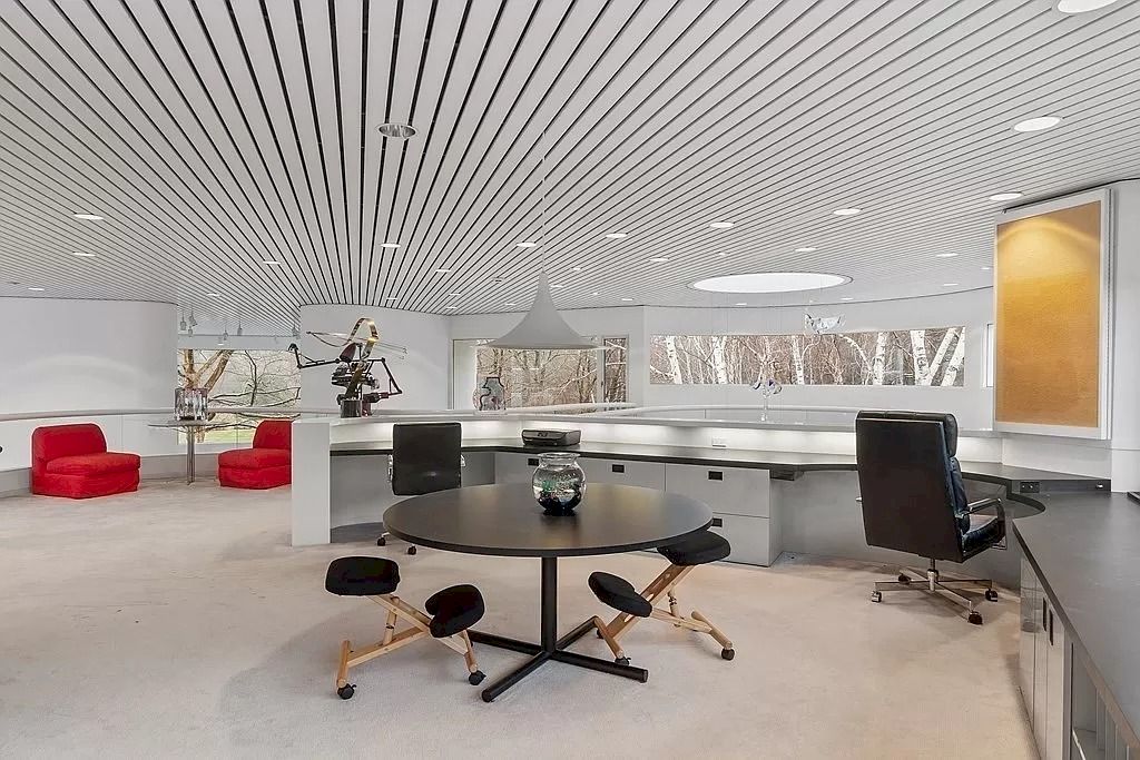 The Home in Massachusetts is a luxurious home offering large scale entertaining and comfortable living now available for sale. This home located at 201 Concord St, Carlisle, Massachusetts; offering 05 bedrooms and 08 bathrooms with 15,193 square feet of living spaces.