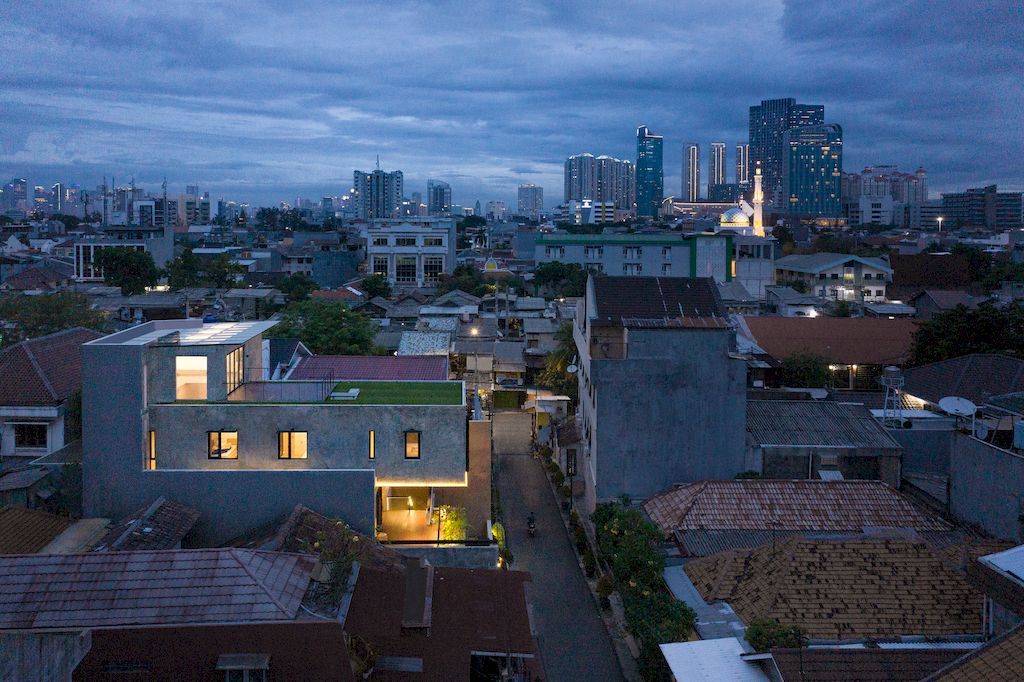 The E House, an Ecofriendly Building by Esperta Architecture - Interior