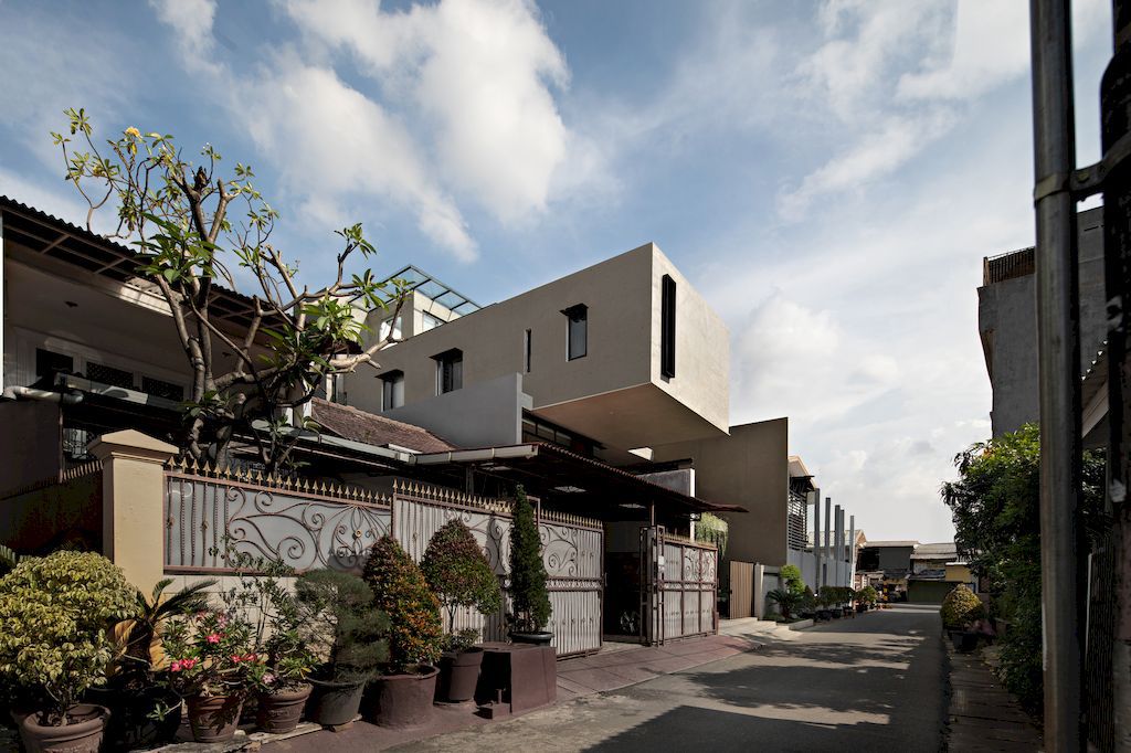 The E House, an Ecofriendly Building by Esperta Architecture - Interior