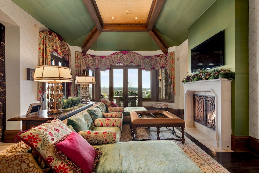 The Home in West Virginia is a luxurious home that you've dreamed of now available for sale. This home located at 4428 Irish Heights Dr, Summersville, West Virginia; offering 05 bedrooms and 09 bathrooms with 9,846 square feet of living spaces.