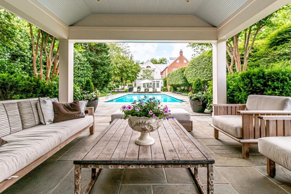The Home in Virginia is a luxurious home for you to enjoy relaxing moments with family and friends now available for sale. This home located at 2001-2007 Whiteoaks Dr, Alexandria, Virginia; offering 07 bedrooms and 08 bathrooms with 6,450 square feet of living spaces.