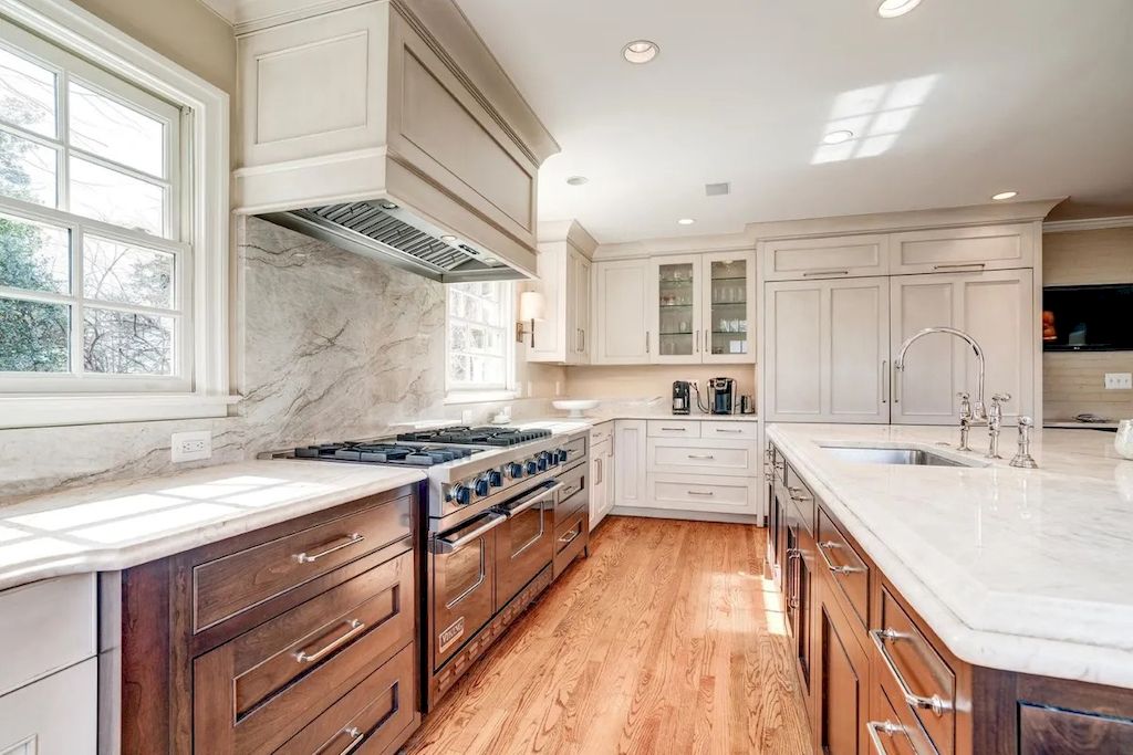 The Home in Virginia is a luxurious home for you to enjoy relaxing moments with family and friends now available for sale. This home located at 2001-2007 Whiteoaks Dr, Alexandria, Virginia; offering 07 bedrooms and 08 bathrooms with 6,450 square feet of living spaces.