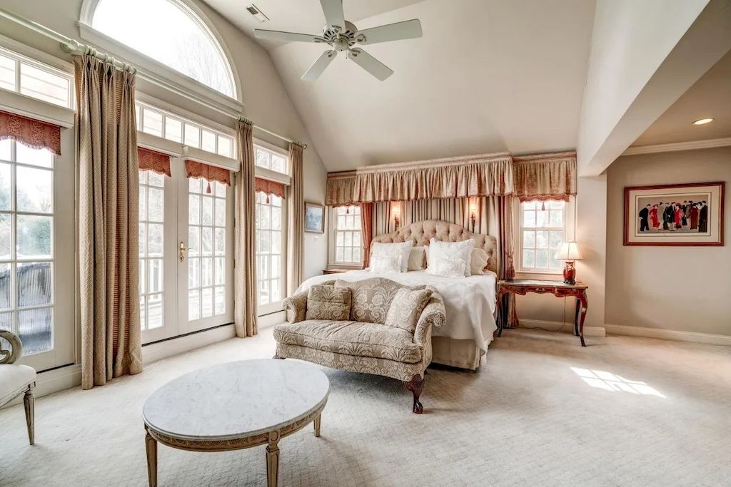 The Home in Virginia is a luxurious home for you to enjoy relaxing moments with family and friends now available for sale. This home located at 2001-2007 Whiteoaks Dr, Alexandria, Virginia; offering 07 bedrooms and 08 bathrooms with 6,450 square feet of living spaces.