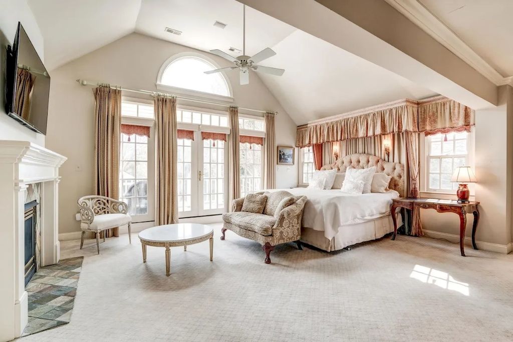 The Home in Virginia is a luxurious home for you to enjoy relaxing moments with family and friends now available for sale. This home located at 2001-2007 Whiteoaks Dr, Alexandria, Virginia; offering 07 bedrooms and 08 bathrooms with 6,450 square feet of living spaces.