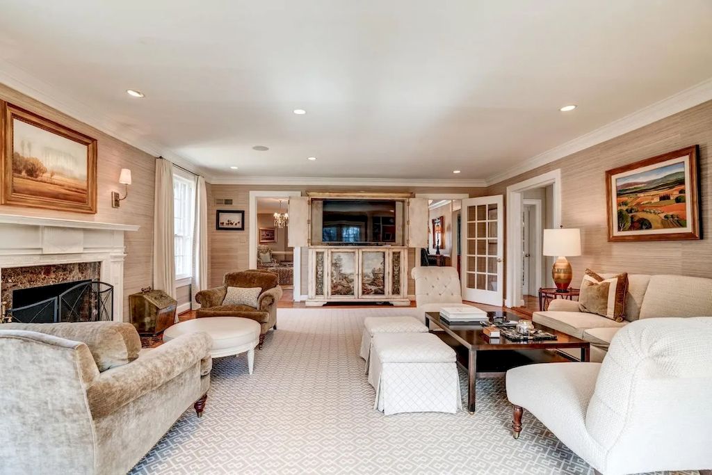 The Home in Virginia is a luxurious home for you to enjoy relaxing moments with family and friends now available for sale. This home located at 2001-2007 Whiteoaks Dr, Alexandria, Virginia; offering 07 bedrooms and 08 bathrooms with 6,450 square feet of living spaces.