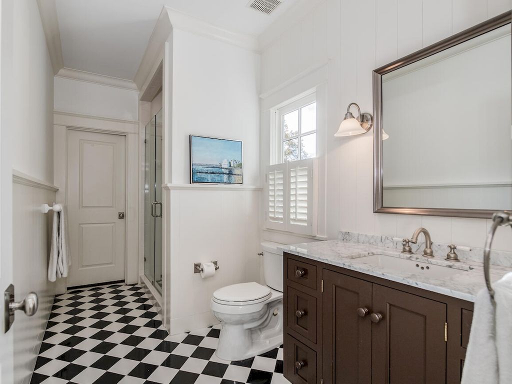The Home in North Carolina is a luxurious home set on a hill on quiet street in Myers Park now available for sale. This home located at 2027 Princeton Ave, Charlotte, North Carolina; offering 06 bedrooms and 08 bathrooms with 6,355 square feet of living spaces. 