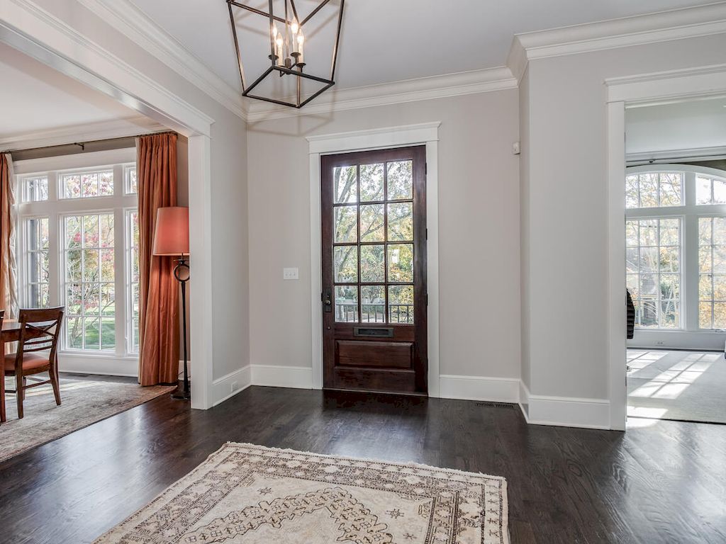 The Home in North Carolina is a luxurious home set on a hill on quiet street in Myers Park now available for sale. This home located at 2027 Princeton Ave, Charlotte, North Carolina; offering 06 bedrooms and 08 bathrooms with 6,355 square feet of living spaces. 