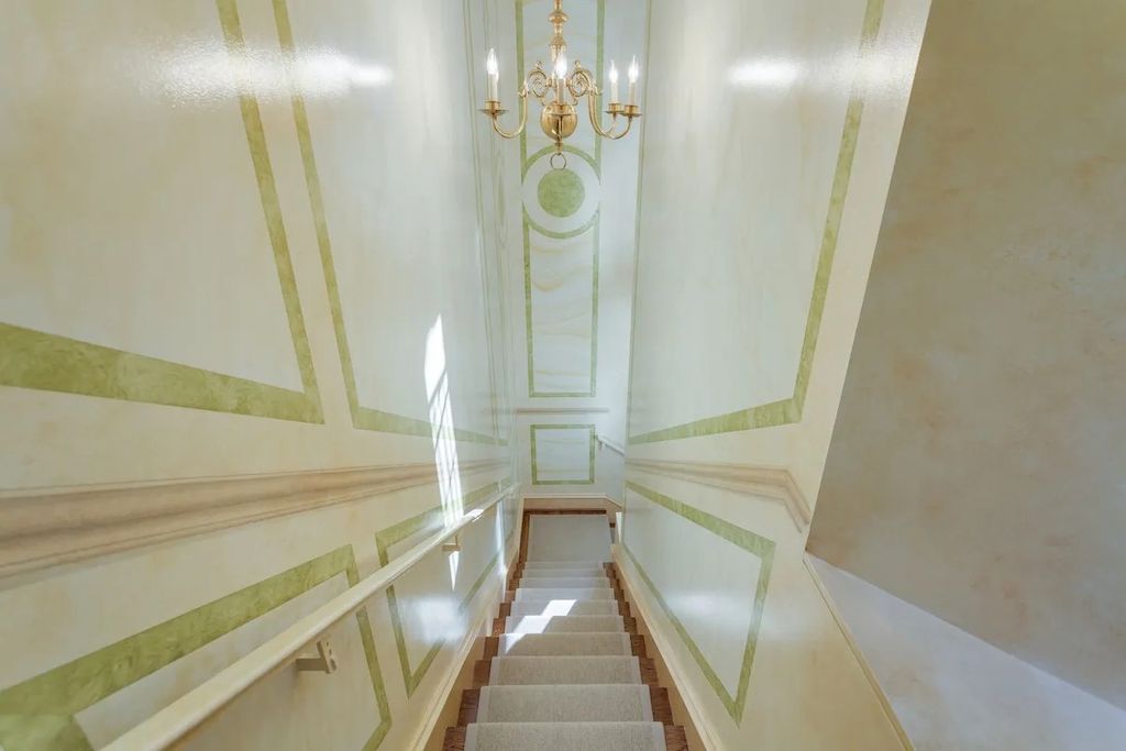 The Home in Virginia is a luxurious estate surrounded by 360 degree mountain view now available for sale. This home located at 61 Deerfield Ln, Sperryville, Virginia; offering 05 bedrooms and 05 bathrooms with 7,892 square feet of living spaces. 